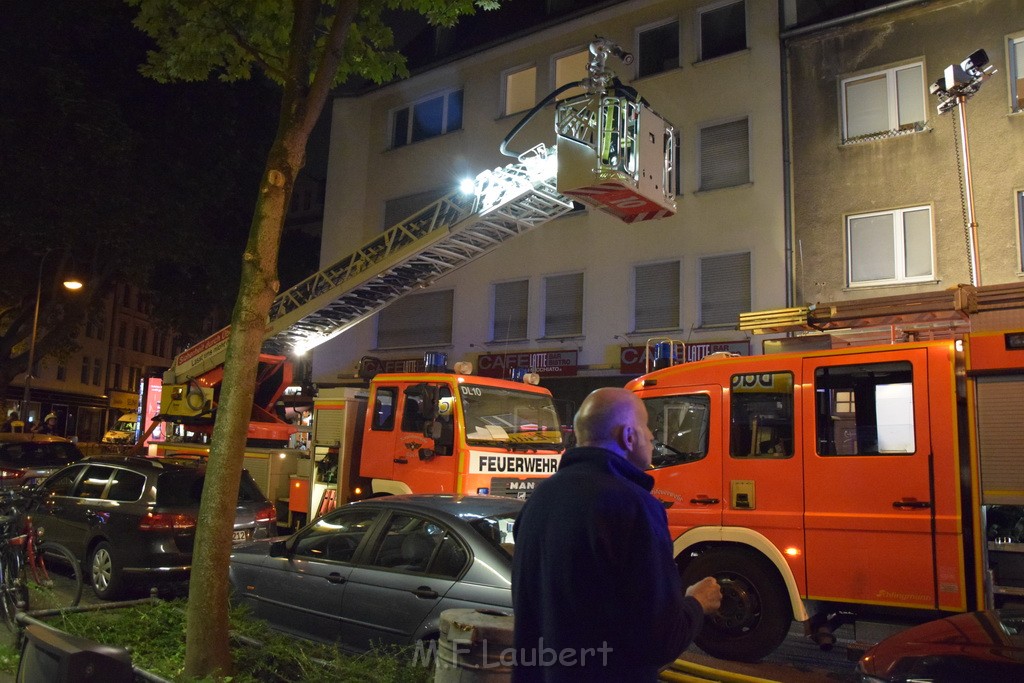 Feuer 2 Y Koeln Neustadt Sued Darmstaedterstr P220.JPG - Miklos Laubert